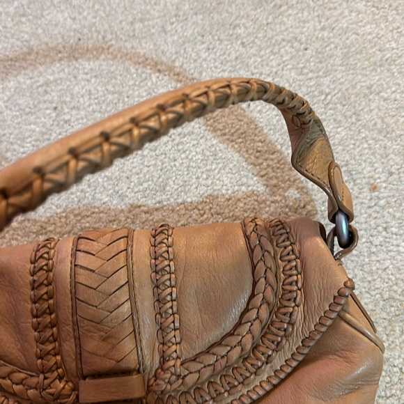 Banana Republic Shoulder Bag Tan Leather Woven Trip Magnetic Close - Picture 3 of 9